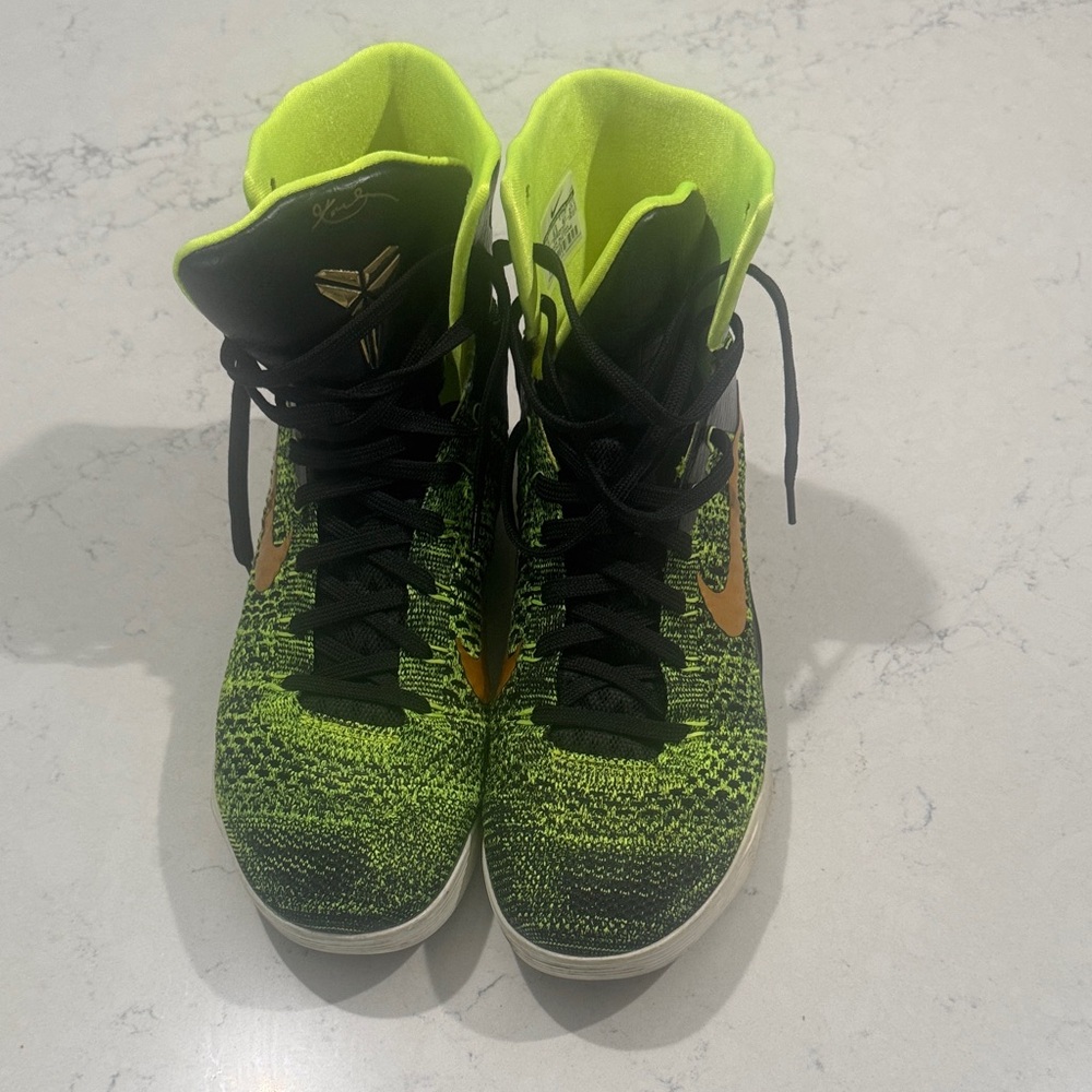 Nike Flyknit Kobe 9s